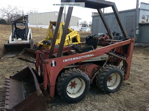 international harvester 3200 skid steer|international 3300.